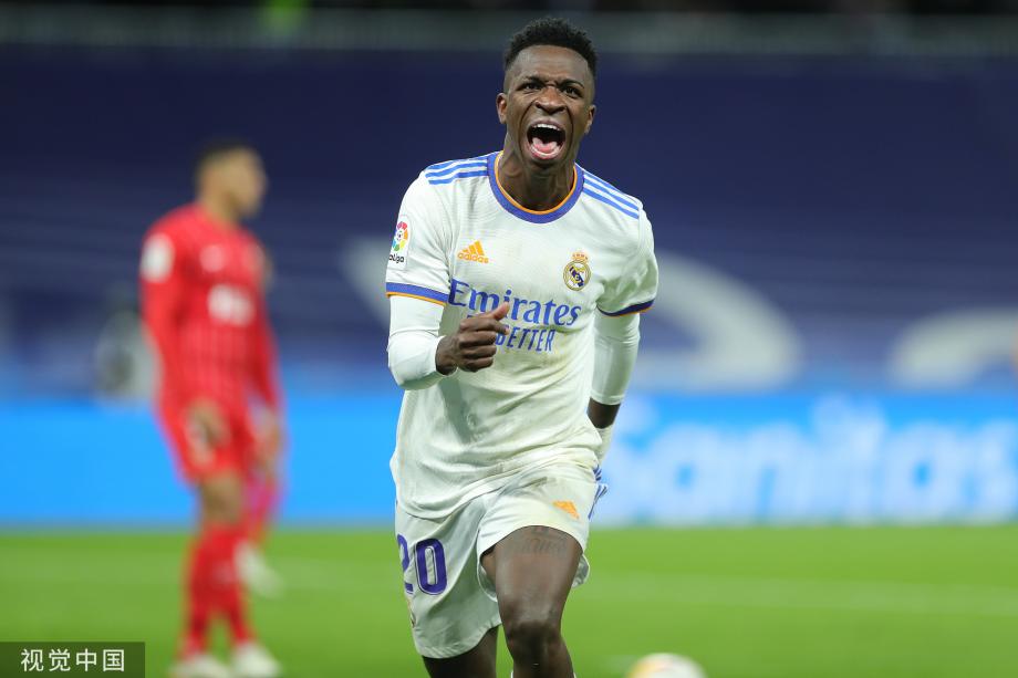 莱斯特城2-1西布朗，法塔武、乔丹-阿尤建功